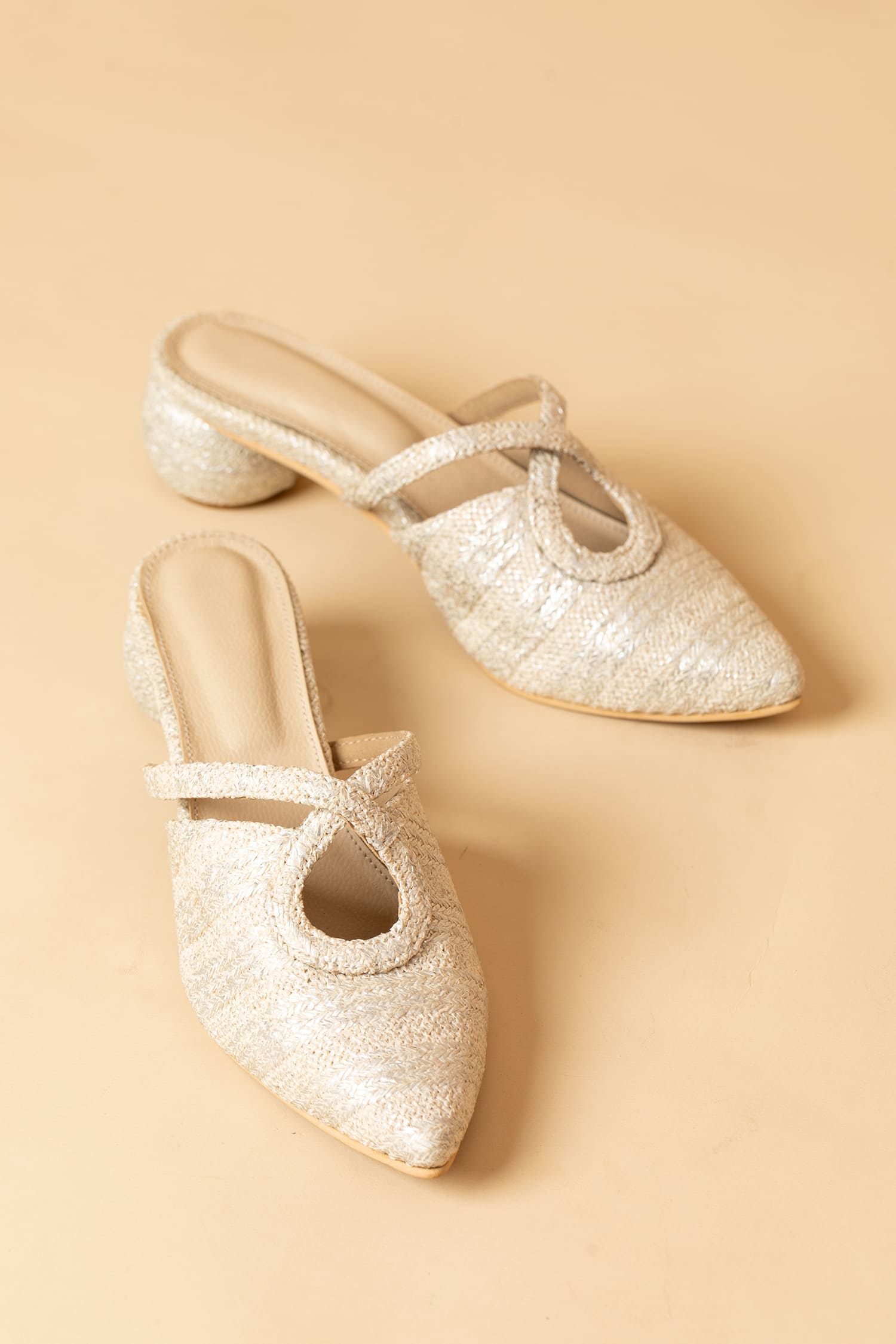 Luxe Woven Pointed Mules – Champagne silver
