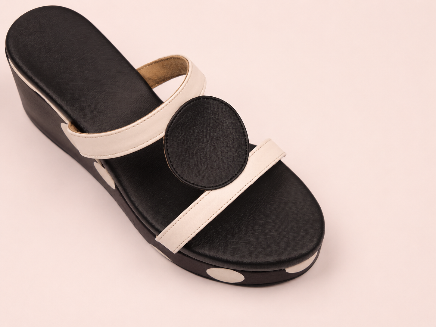 Polka pop platform- black