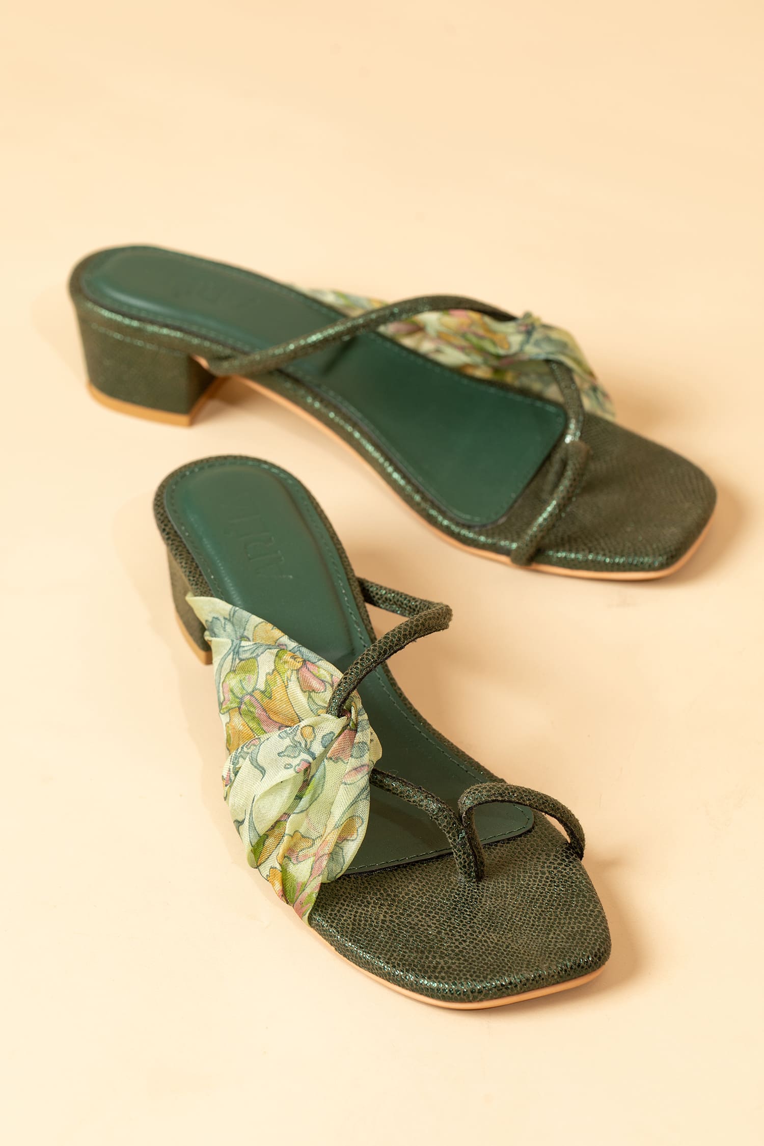 Traditional Flair - Green