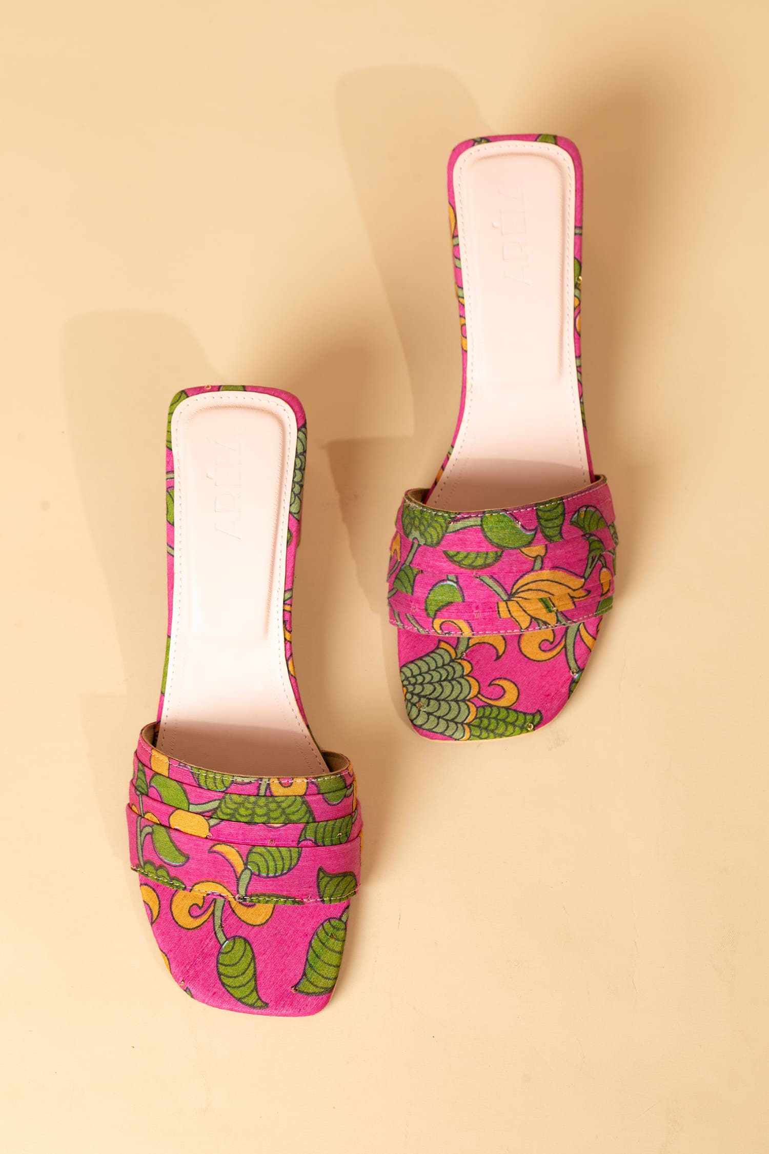 Print Parade - Pink